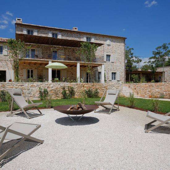 ayas-touch-back-to-wilderness-retreat-18