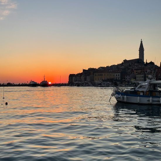 ayas-touch-back-to-wilderness-retreat-22